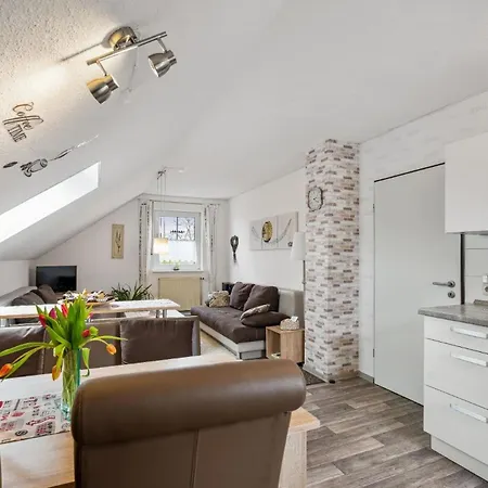 Schoenes In Mit Garten, Terrasse Und Grill Appartement *