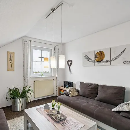 Schoenes In Mit Garten, Terrasse Und Grill Lutzerath