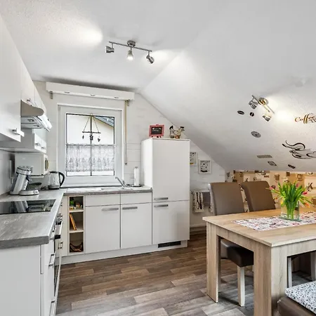 Schoenes In Mit Garten, Terrasse Und Grill Appartement *