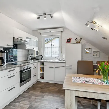 Appartement Schoenes In Mit Garten, Terrasse Und Grill *