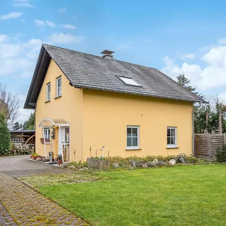 Apartment Schoenes In Mit Garten, Terrasse Und Grill *